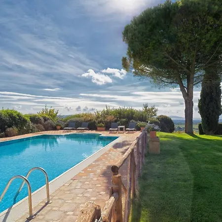 Fattoria La Capitana Farm stay *